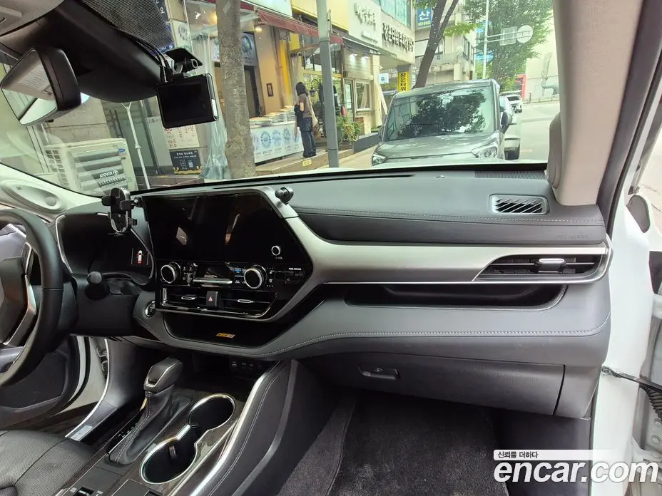 Toyota Highlander 2023 2.5 автомат (гидро), фото 9