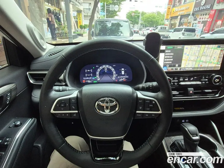 Toyota Highlander 2023 2.5 автомат (гидро), фото 10