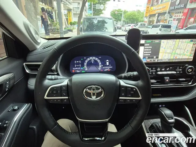 Toyota Highlander 2023 2.5 автомат (гидро), миниатюра 10