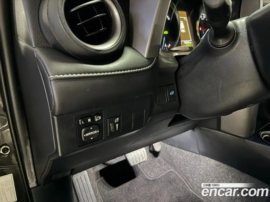 Toyota RAV4 2017 2.5 автомат (гидро), фото 12