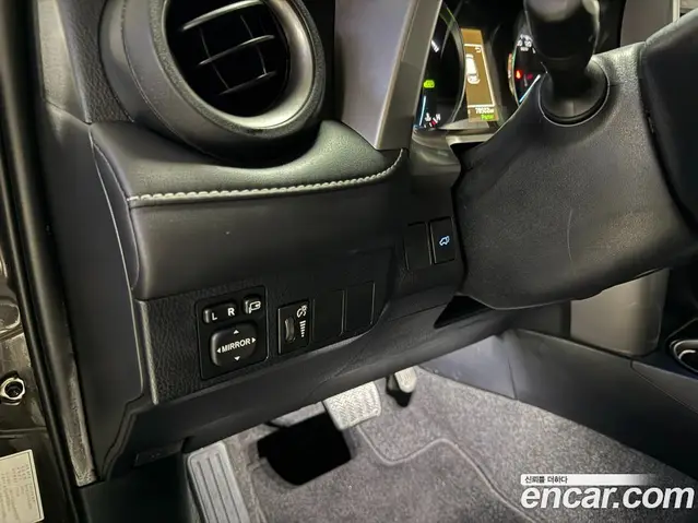 Toyota RAV4 2017 2.5 автомат (гидро), миниатюра 12