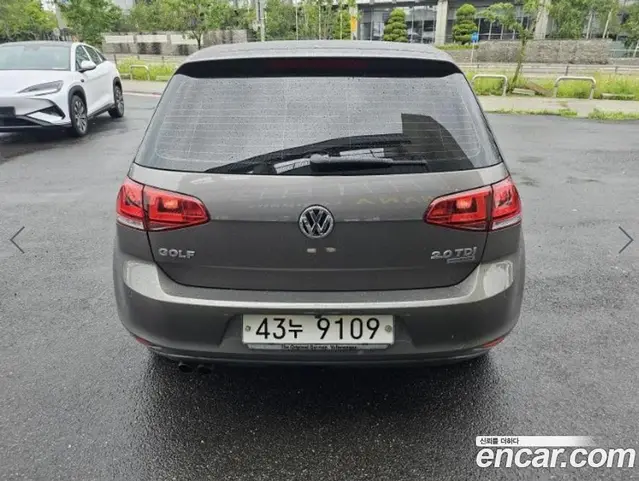 Volkswagen Golf 2013 2.0 автомат (гидро), миниатюра 2