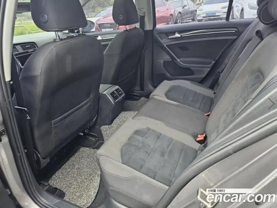 Volkswagen Golf 2013 2.0 автомат (гидро), фото 11