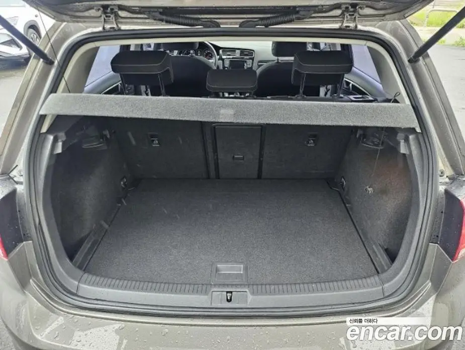 Volkswagen Golf 2013 2.0 автомат (гидро), фото 17