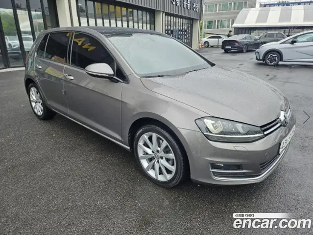 Volkswagen Golf 2013 2.0 автомат (гидро), миниатюра 3