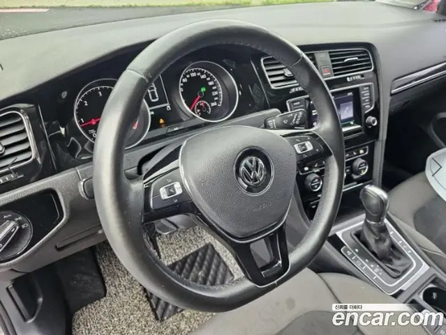 Volkswagen Golf 2013 2.0 автомат (гидро), миниатюра 6