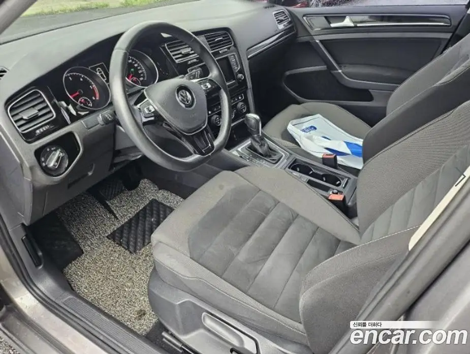 Volkswagen Golf 2013 2.0 автомат (гидро), фото 9