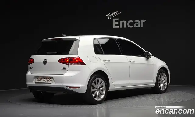 Volkswagen Golf 2015 1.6 автомат (гидро), миниатюра 2