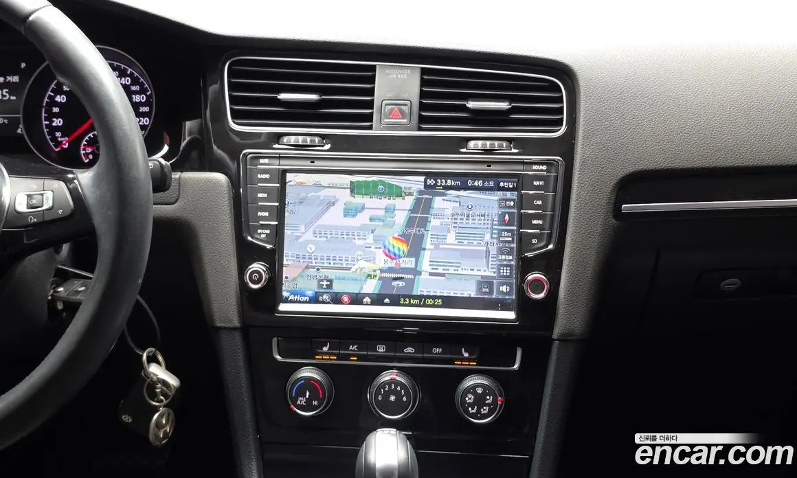 Volkswagen Golf 2015 1.6 автомат (гидро), фото 14
