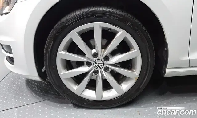 Volkswagen Golf 2015 1.6 автомат (гидро), миниатюра 5