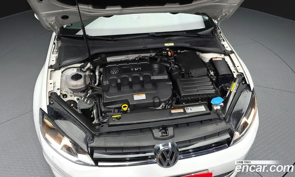 Volkswagen Golf 2015 1.6 автомат (гидро), фото 6