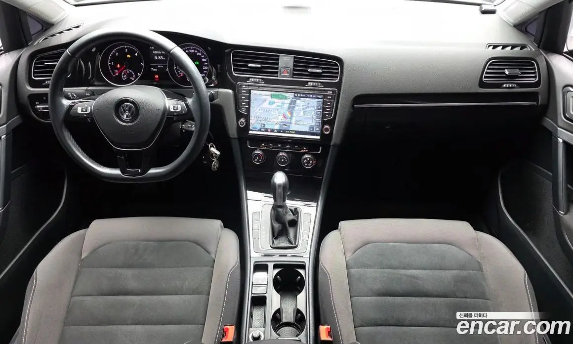 Volkswagen Golf 2015 1.6 автомат (гидро), фото 7