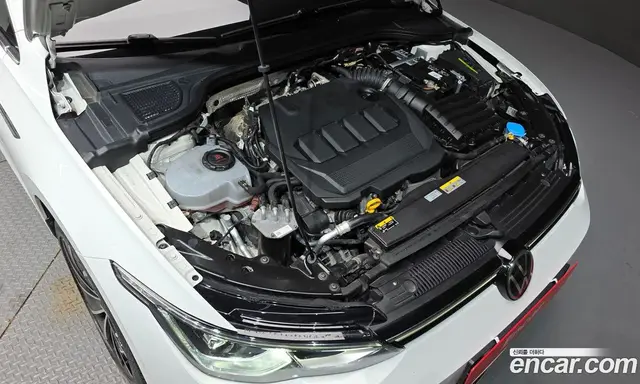 Volkswagen Golf 2023 2.0 автомат (гидро), миниатюра 6