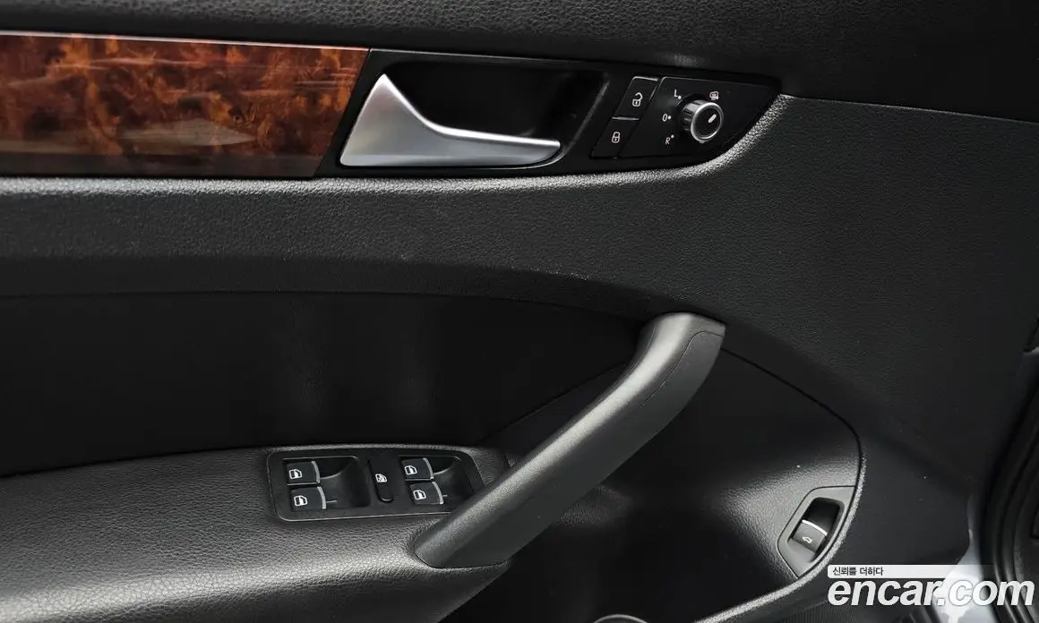 Volkswagen Passat 2013 2.0 автомат (гидро), фото 17