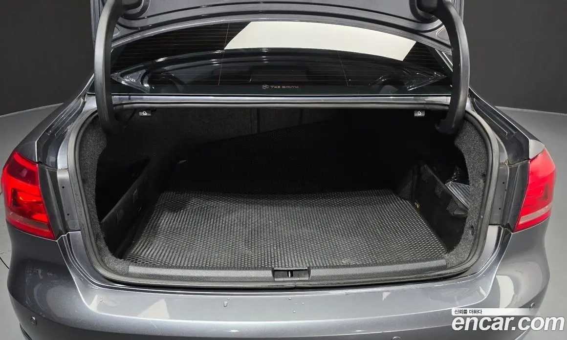 Volkswagen Passat 2013 2.0 автомат (гидро), фото 20