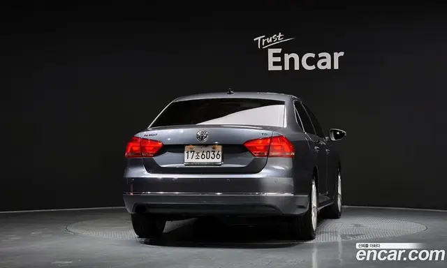 Volkswagen Passat 2013 2.0 автомат (гидро), миниатюра 4