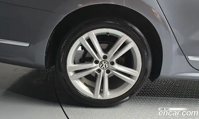 Volkswagen Passat 2013 2.0 автомат (гидро), миниатюра 5