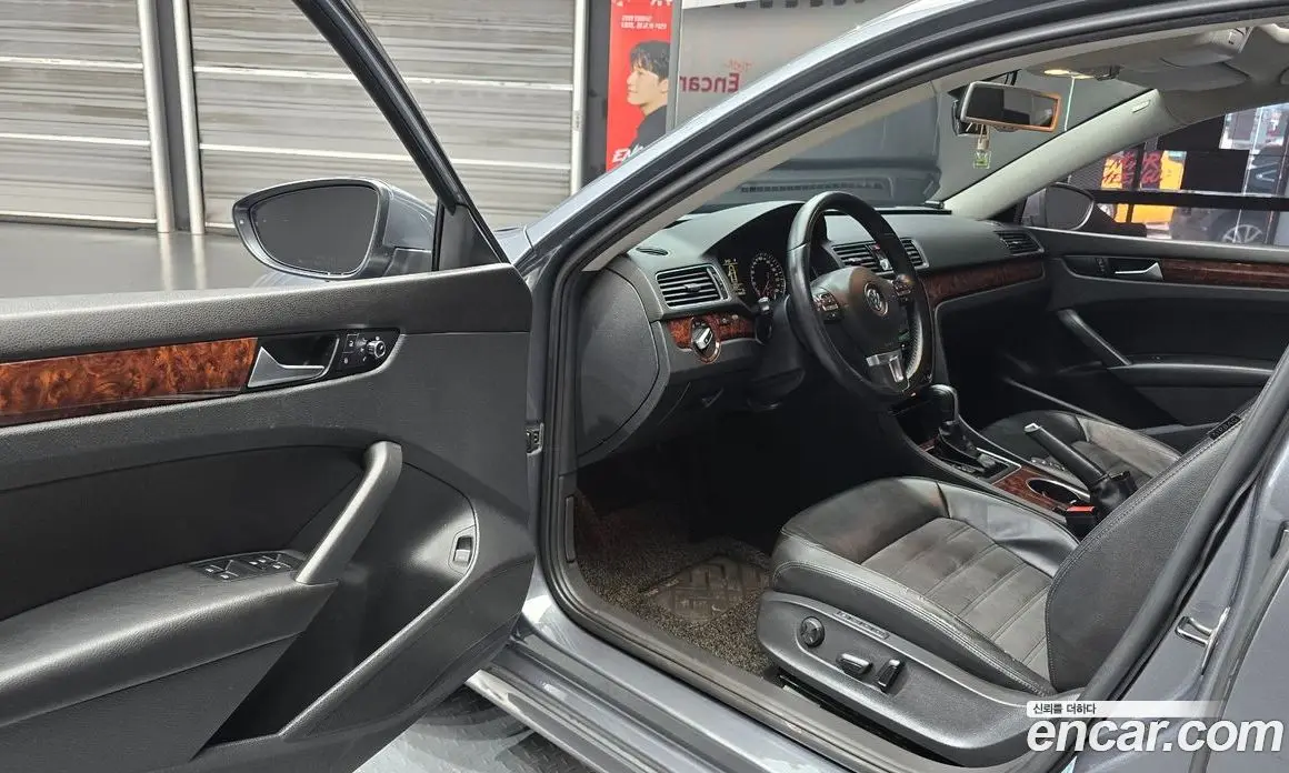 Volkswagen Passat 2013 2.0 автомат (гидро), фото 10