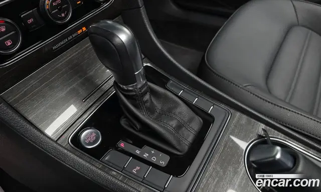 Volkswagen Passat 2018 2.0 автомат (гидро), миниатюра 12