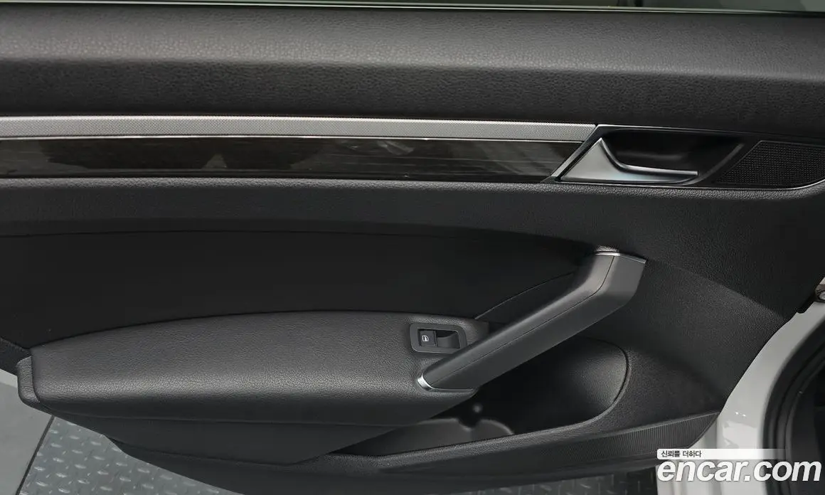 Volkswagen Passat 2018 2.0 автомат (гидро), фото 14