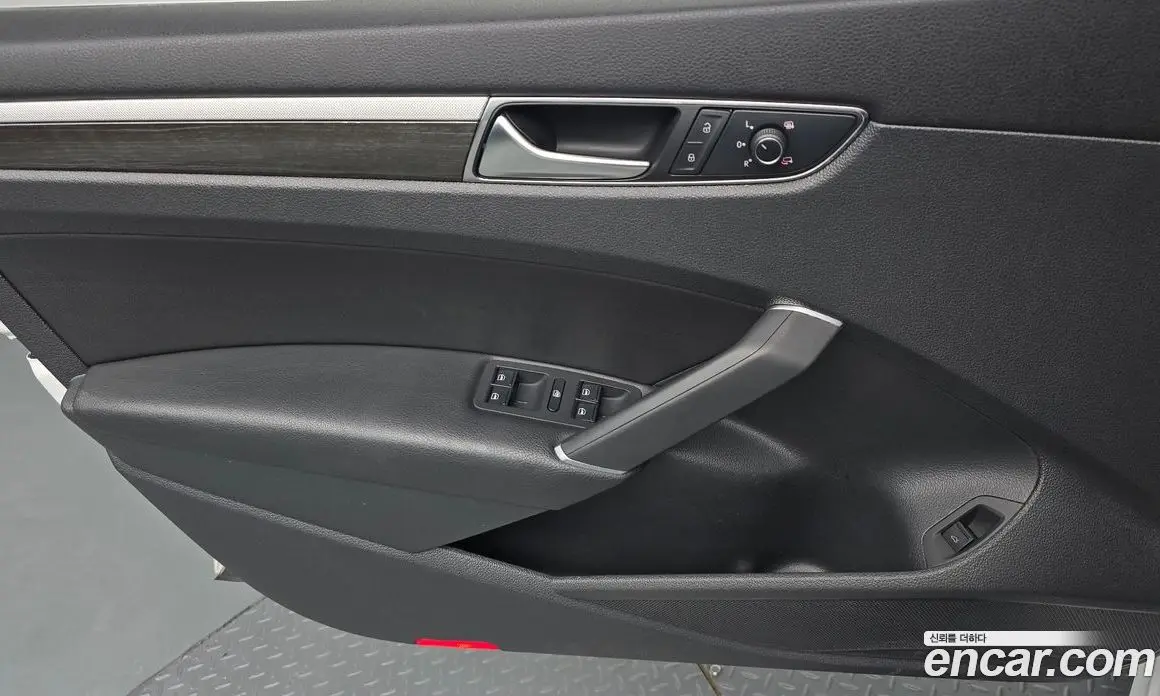 Volkswagen Passat 2018 2.0 автомат (гидро), фото 15