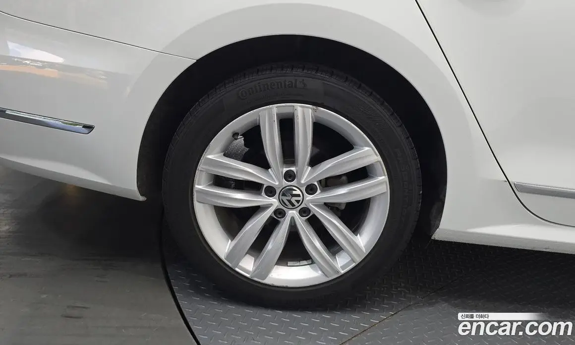 Volkswagen Passat 2018 2.0 автомат (гидро), фото 34