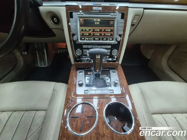 Volkswagen Phaeton 2011 3.0 автомат (гидро), миниатюра 12