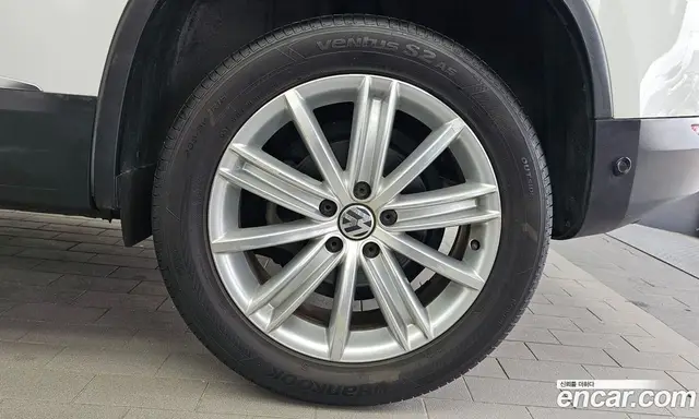 Volkswagen Tiguan 2014 2.0 автомат (гидро), миниатюра 5