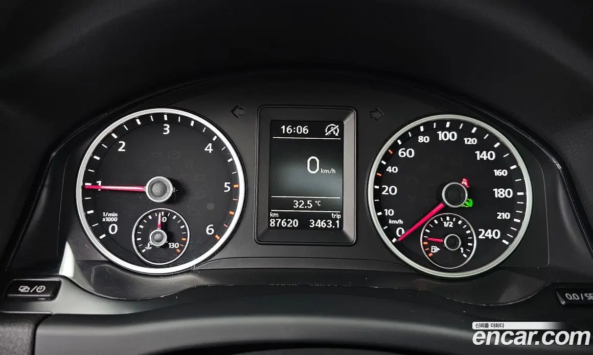 Volkswagen Tiguan 2014 2.0 автомат (гидро), фото 8