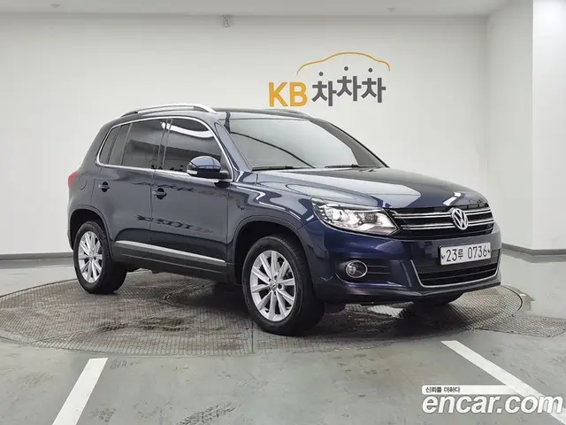Volkswagen Tiguan 2015 2.0 автомат (гидро), миниатюра 2