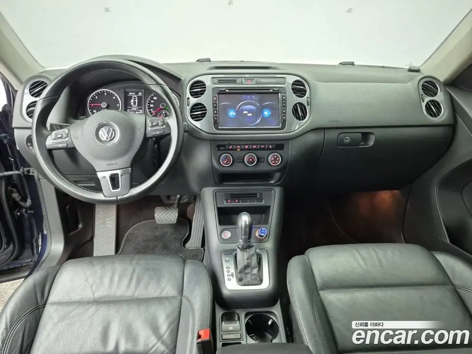 Volkswagen Tiguan 2015 2.0 автомат (гидро), фото 5