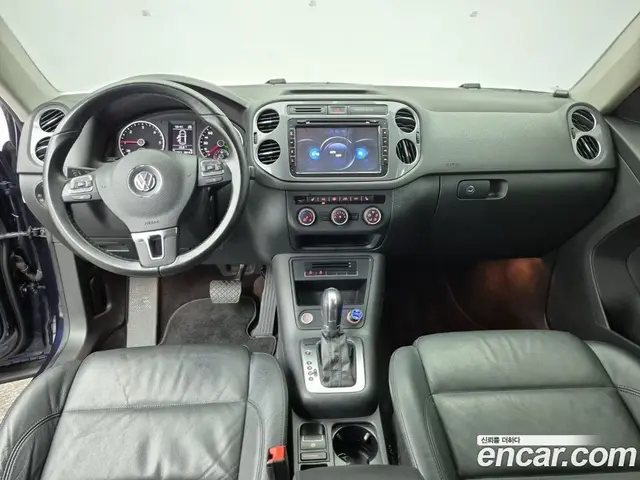 Volkswagen Tiguan 2015 2.0 автомат (гидро), миниатюра 5