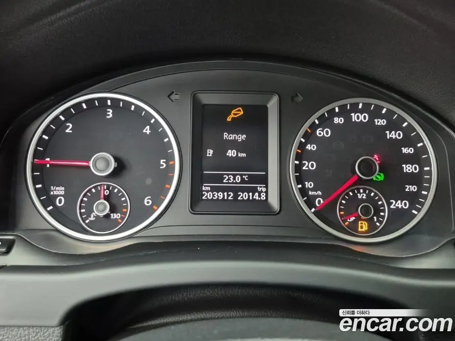 Volkswagen Tiguan 2015 2.0 автомат (гидро), фото 8