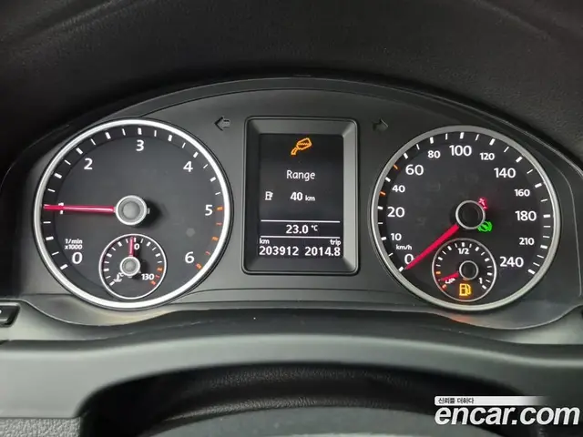 Volkswagen Tiguan 2015 2.0 автомат (гидро), миниатюра 8