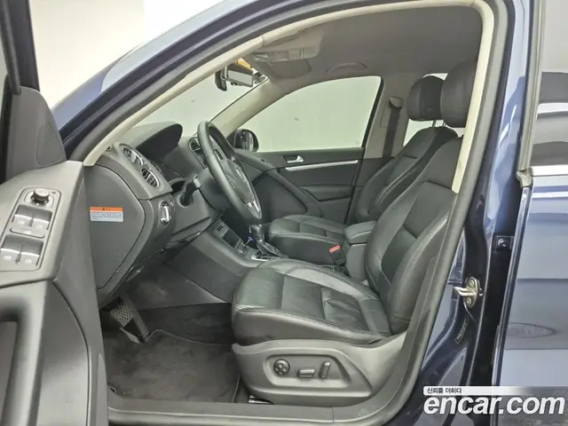 Volkswagen Tiguan 2015 2.0 автомат (гидро), миниатюра 10