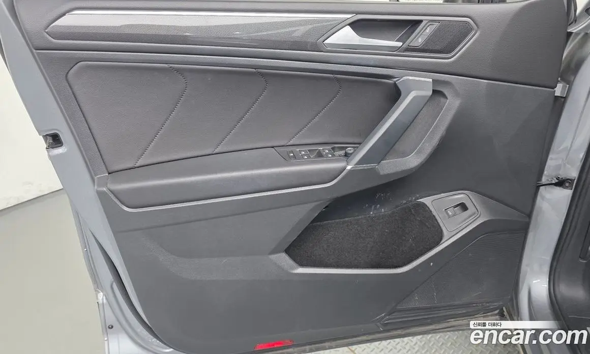 Volkswagen Tiguan 2020 2.0 автомат (гидро), фото 14