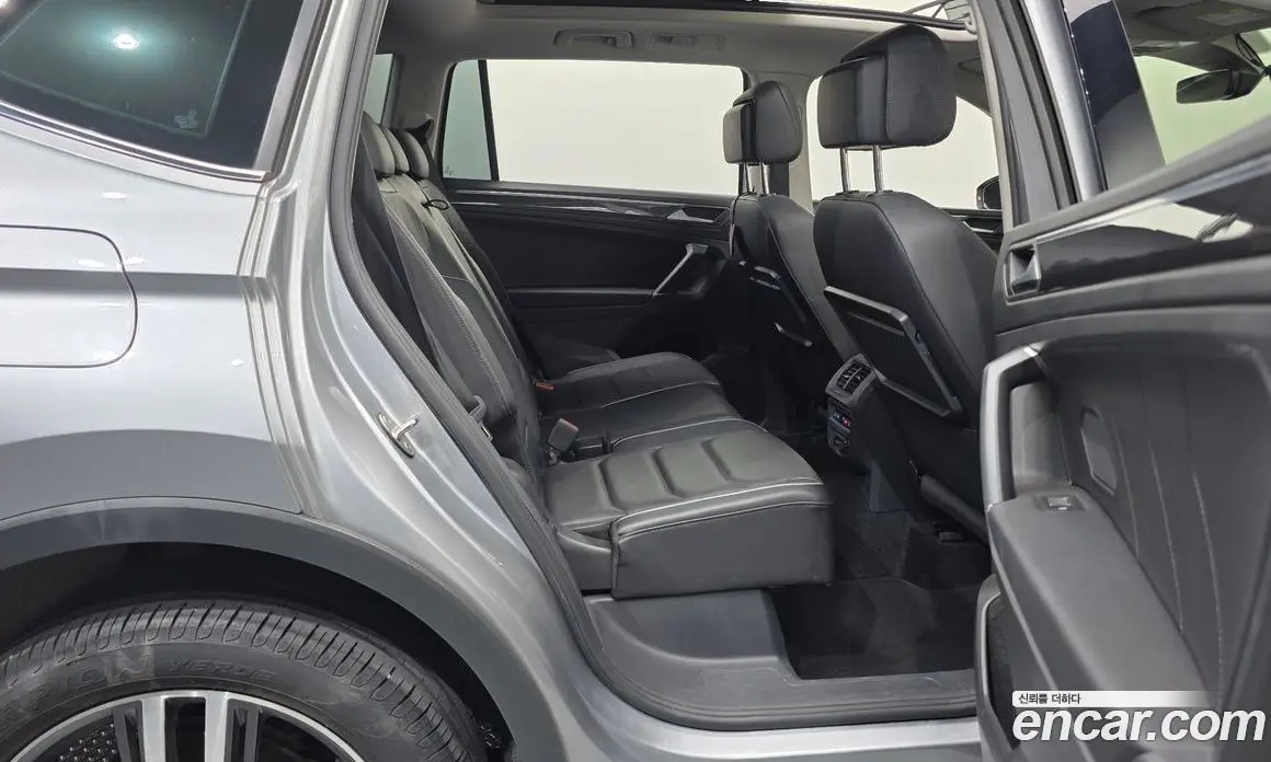 Volkswagen Tiguan 2020 2.0 автомат (гидро), фото 17