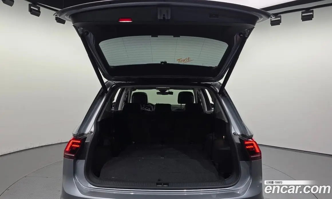 Volkswagen Tiguan 2020 2.0 автомат (гидро), фото 23