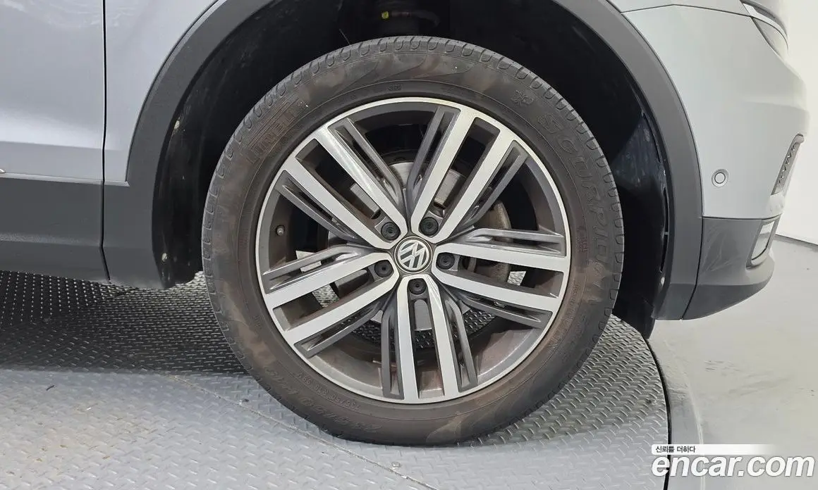 Volkswagen Tiguan 2020 2.0 автомат (гидро), фото 7