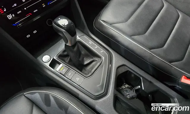 Volkswagen Tiguan 2022 2.0 автомат (гидро), миниатюра 9