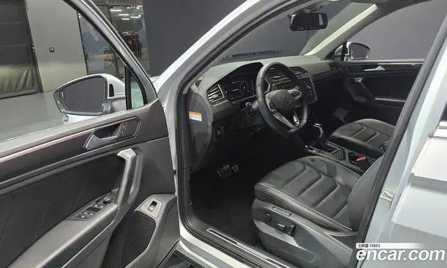 Volkswagen Tiguan 2022 2.0 автомат (гидро), миниатюра 10