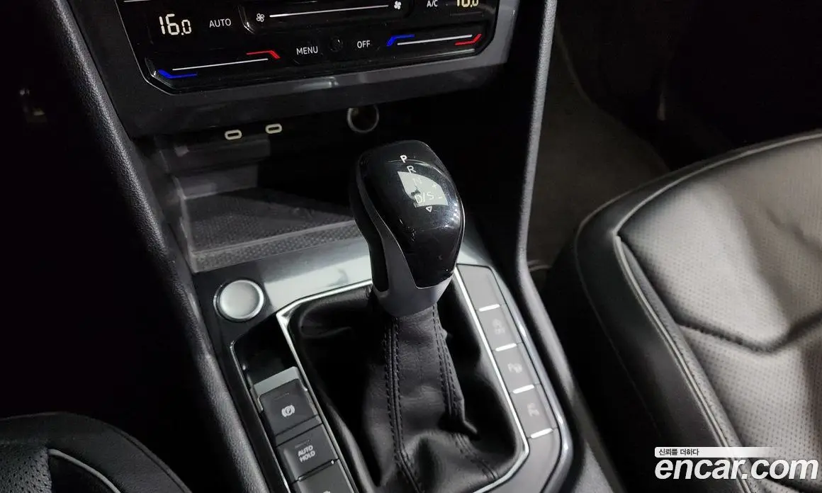 Volkswagen Tiguan 2023 2.0 автомат (гидро), фото 9 Volkswagen Tiguan 2023 2.0 автомат (гидро), фото 9