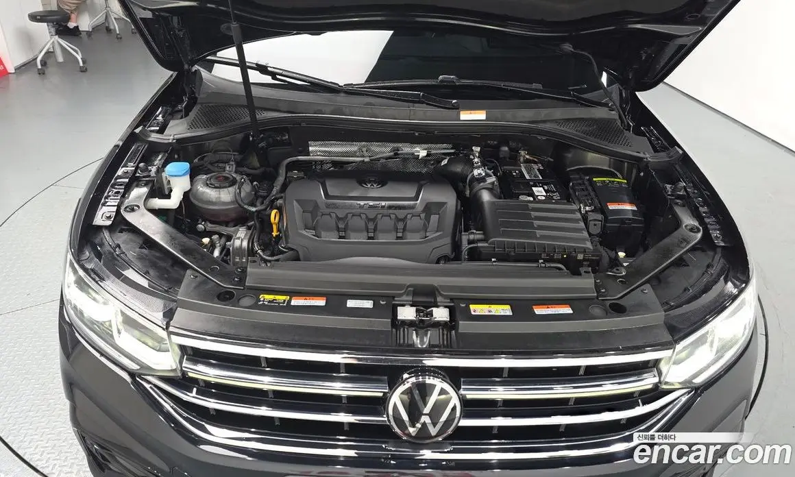 Volkswagen Tiguan 2023 2.0 автомат (гидро), фото 6