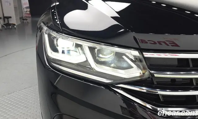 Volkswagen Tiguan 2023 2.0 автомат (гидро), миниатюра 8