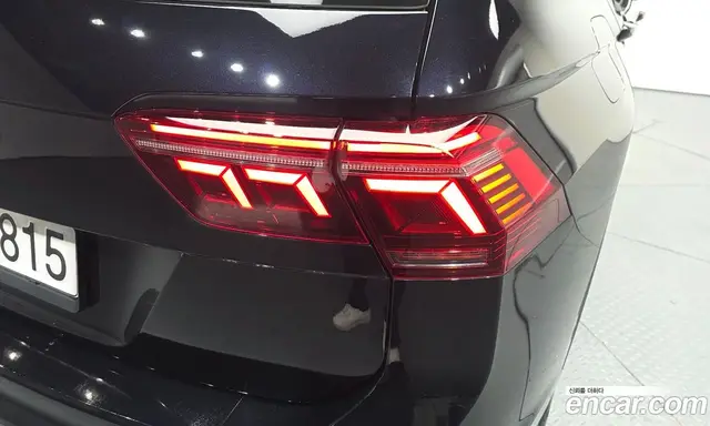 Volkswagen Tiguan 2023 2.0 автомат (гидро), миниатюра 9