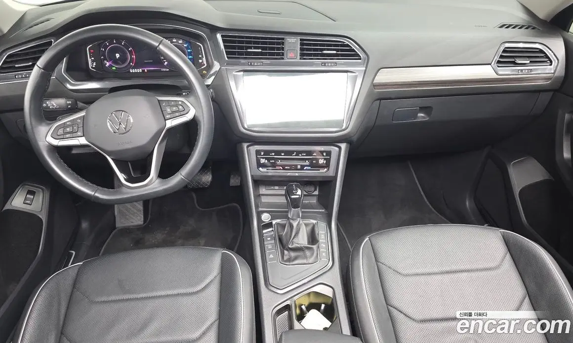 Volkswagen Tiguan 2023 2.0 автомат (гидро), фото 10