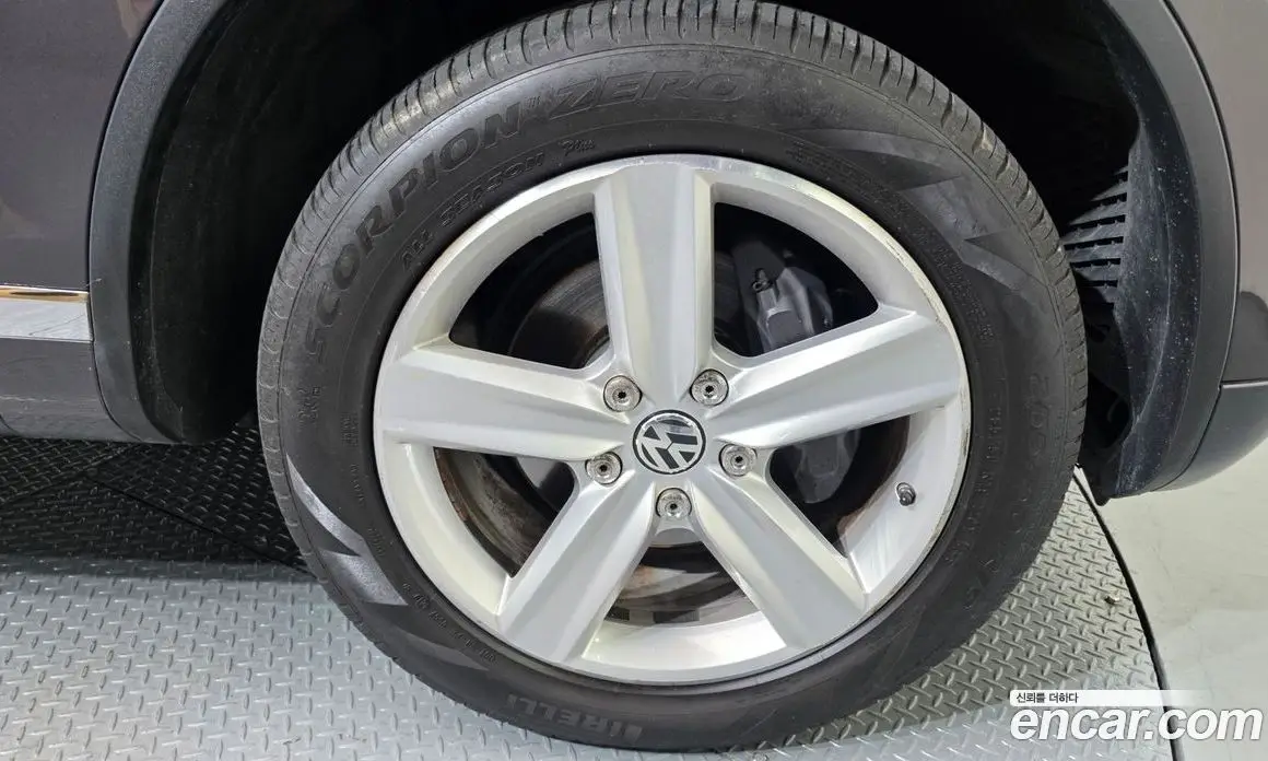Volkswagen Touareg 2012 3.0 автомат (гидро), фото 5