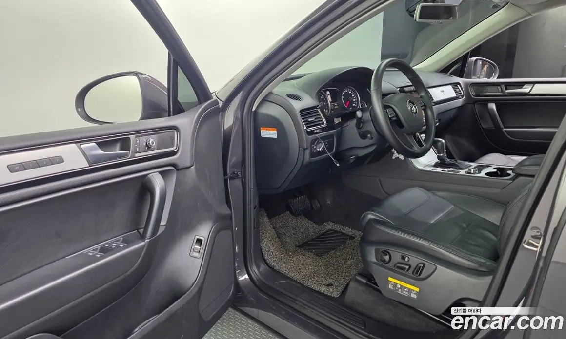 Volkswagen Touareg 2012 3.0 автомат (гидро), фото 10