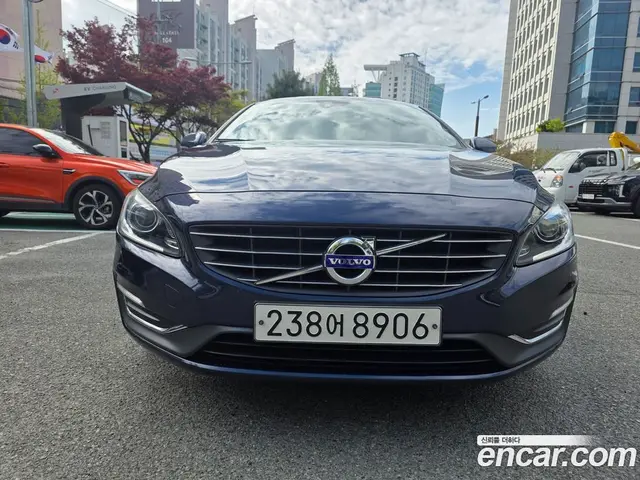 Volvo S60 2014 1.6 автомат (гидро), миниатюра 3