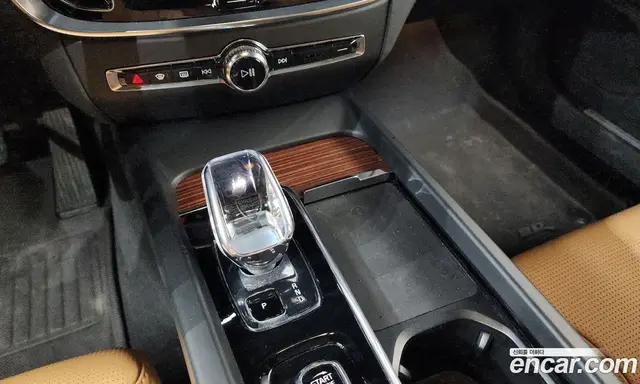 Volvo V60 2024 2.0 автомат (гидро), миниатюра 12